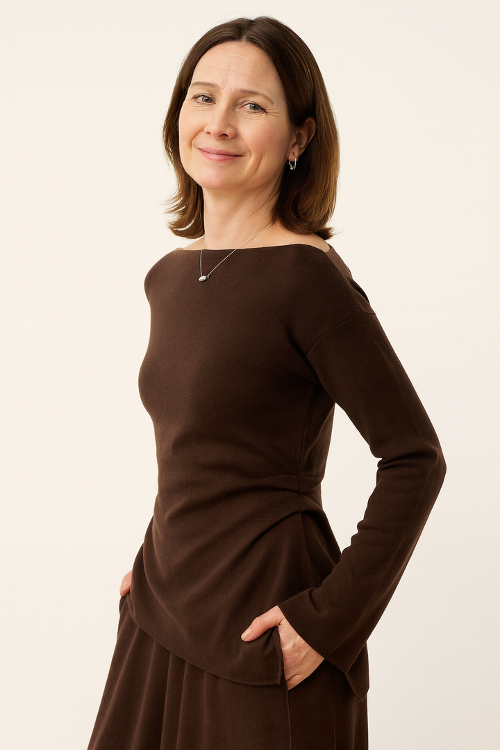 Elegant Boatneck Top